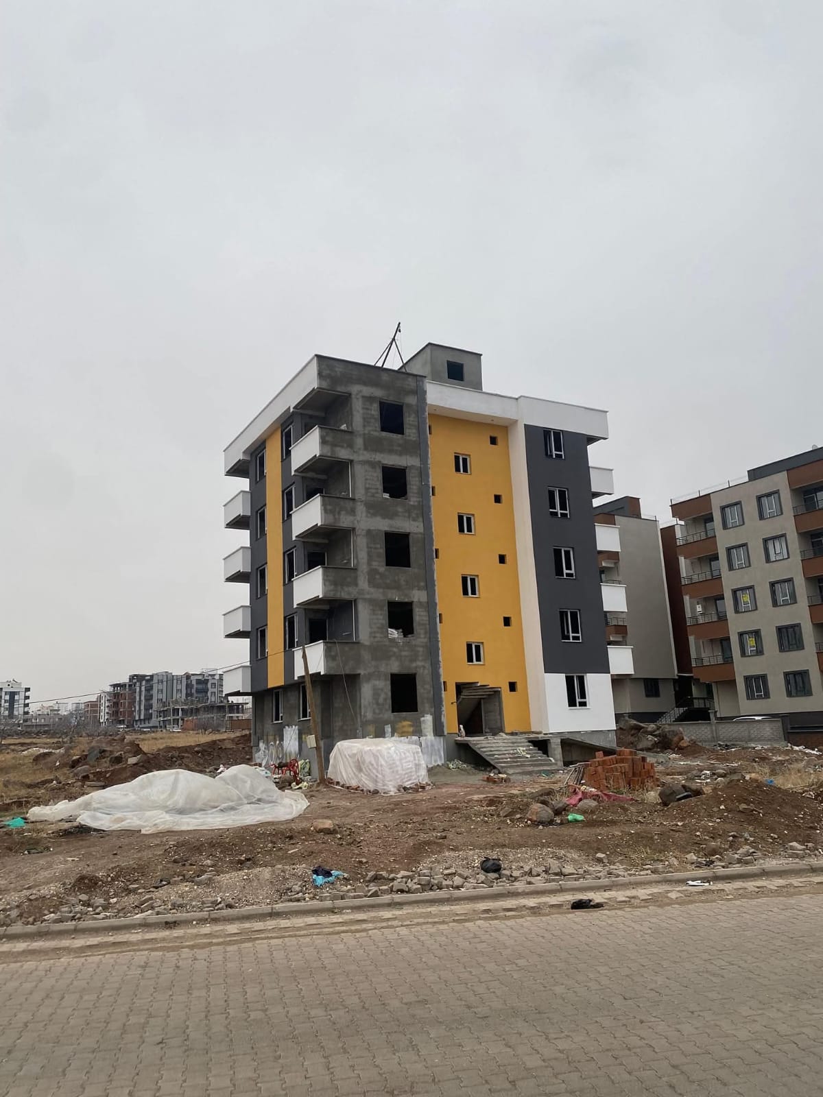 Siverek şirinkuyu mahallesi 20 adet daire  1+1 teslimat 2026